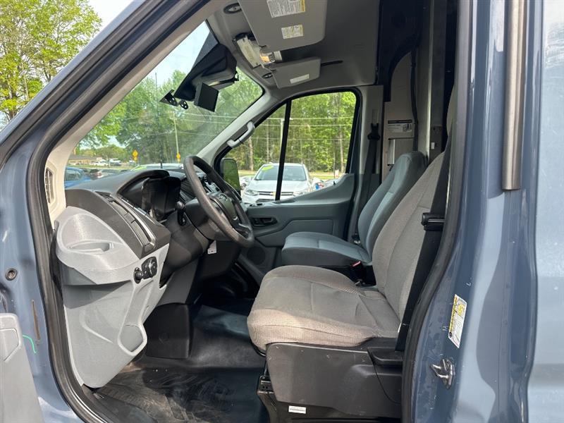 Ford Transit 250 Van High Roof w/Sliding Pass. 148-in. WB EL 2019