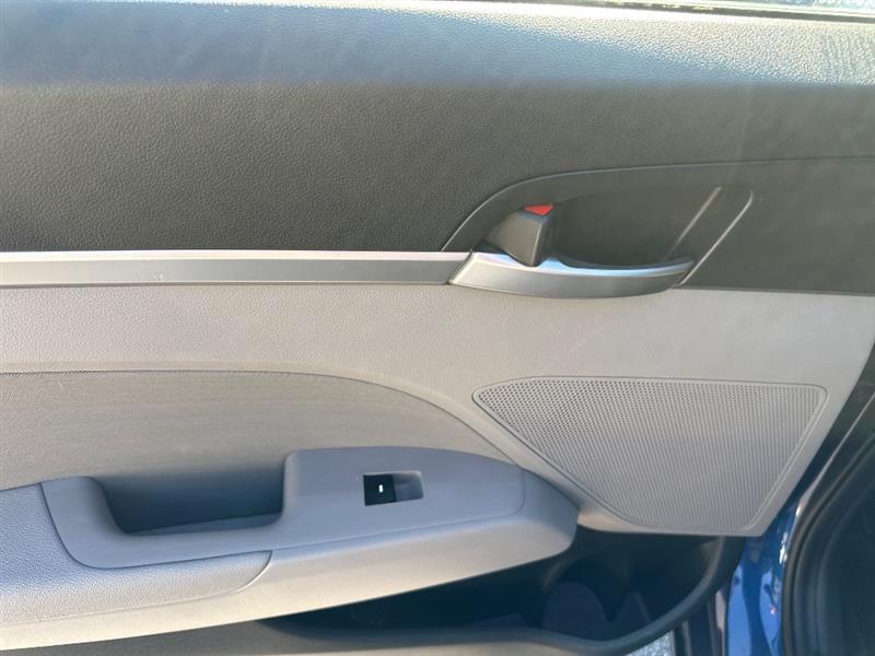 Hyundai Elantra Limited 2019