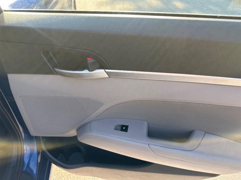 Hyundai Elantra Limited 2019