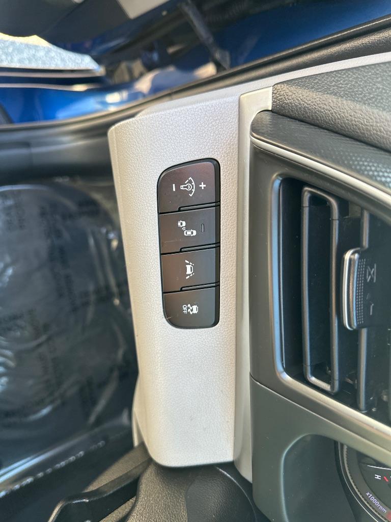 Hyundai Elantra Limited 2019