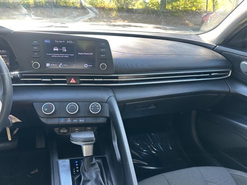 Hyundai Elantra SE 2021