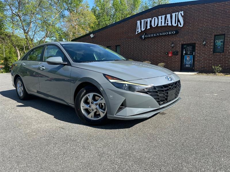 Hyundai Elantra SE 2021