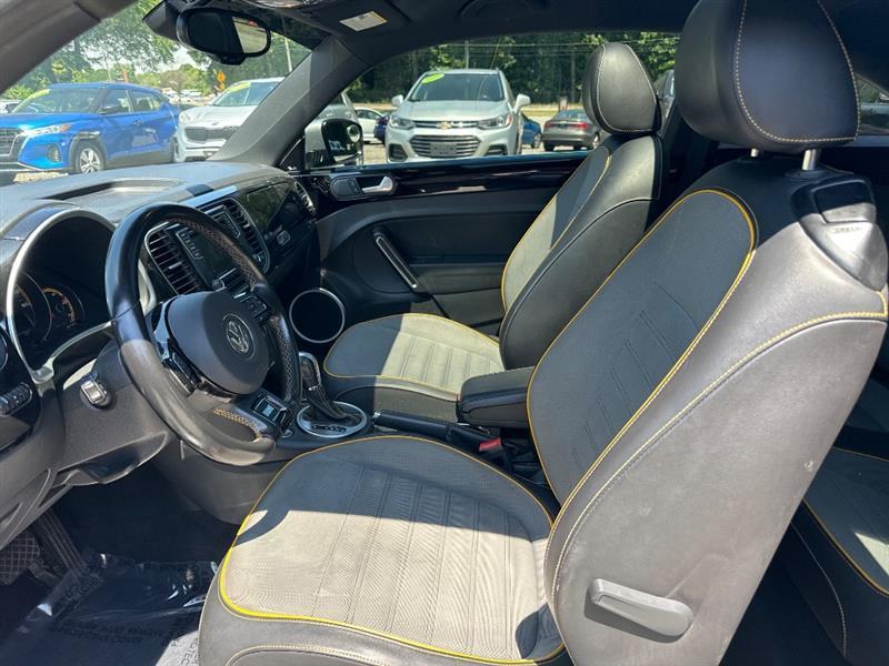 Volkswagen Beetle 1.8T Dune 2016