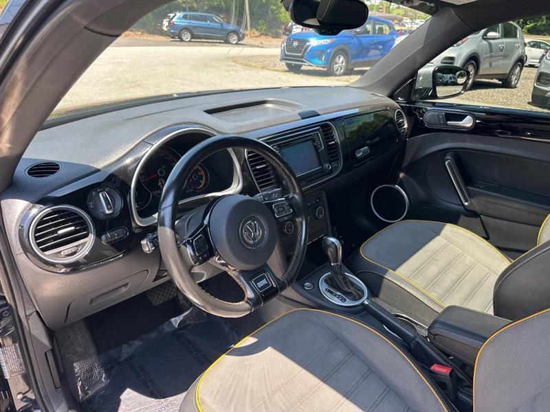 Volkswagen Beetle 1.8T Dune 2016