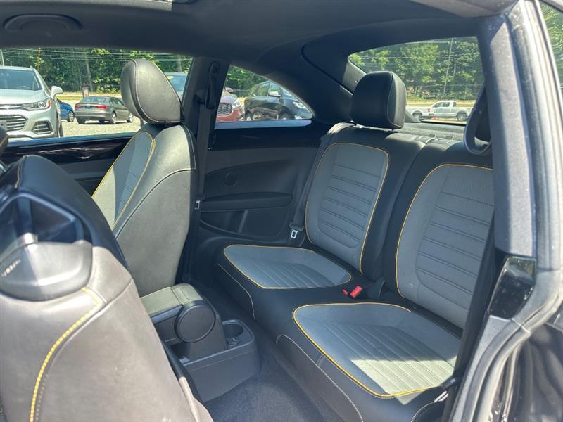 Volkswagen Beetle 1.8T Dune 2016