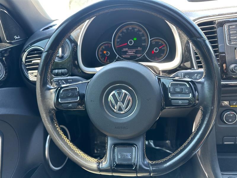 Volkswagen Beetle 1.8T Dune 2016