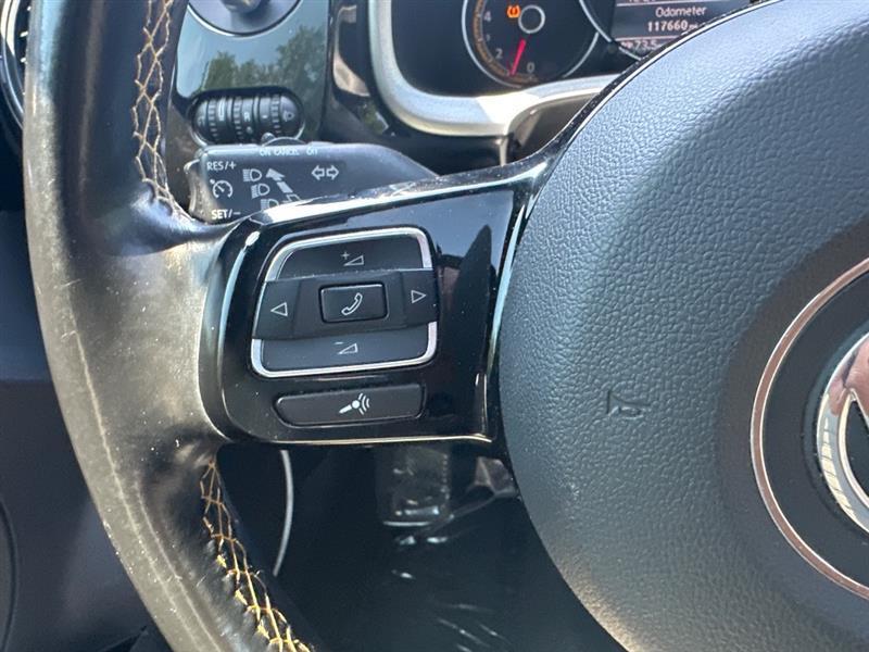 Volkswagen Beetle 1.8T Dune 2016