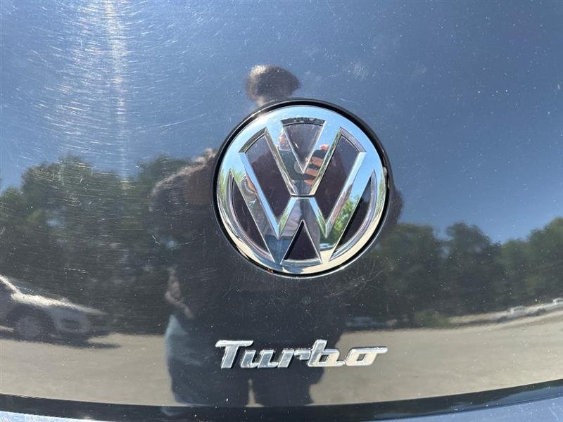 Volkswagen Beetle 1.8T Dune 2016