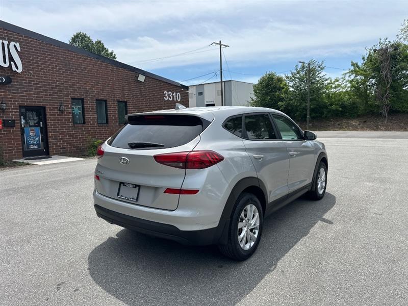Hyundai Tucson SE 2021