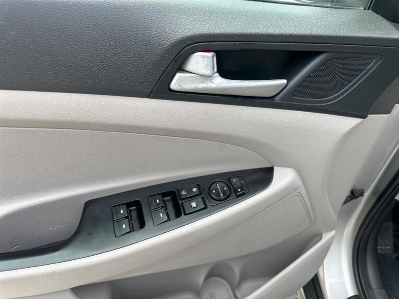 Hyundai Tucson SE 2021