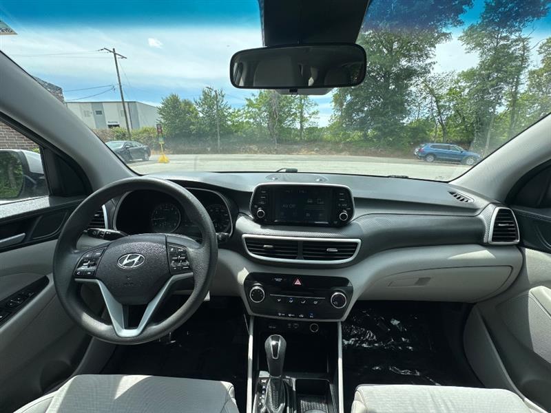 Hyundai Tucson SE 2021