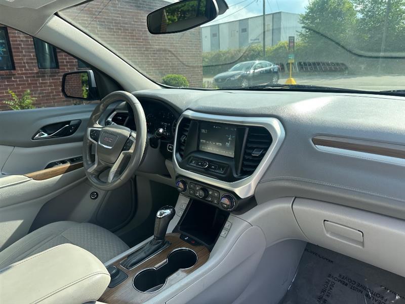 GMC Acadia SLE-2 FWD 2018