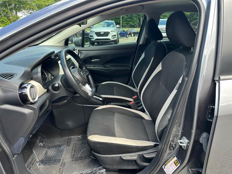 Nissan Versa SV 2022