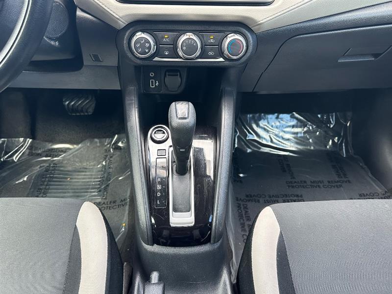 Nissan Versa SV 2022