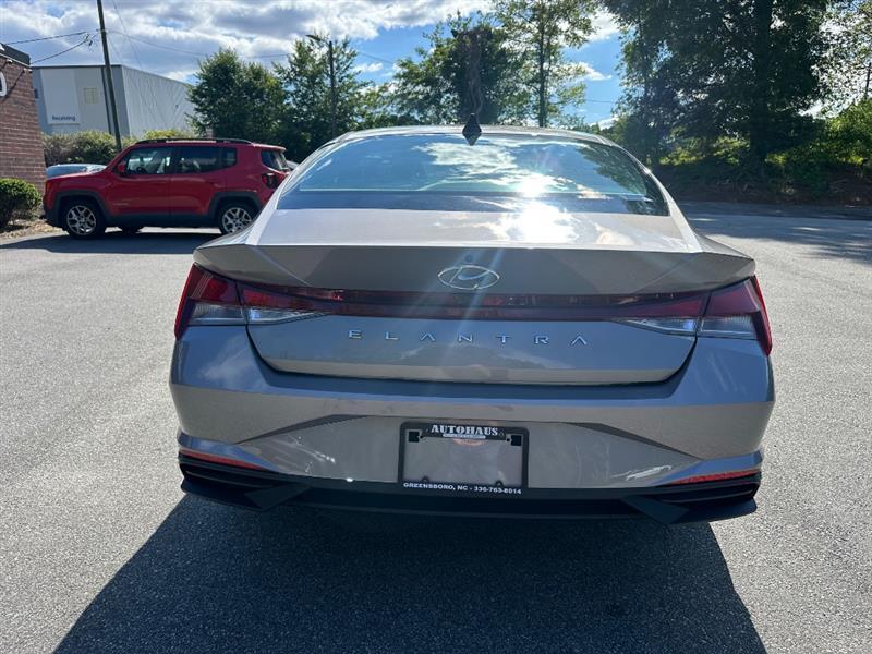 Hyundai Elantra SEL 2022