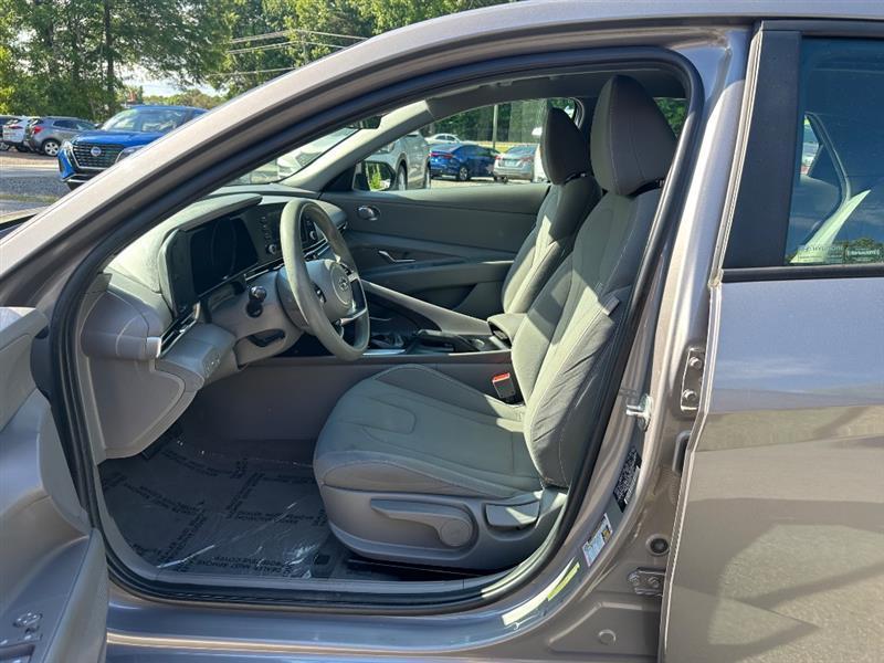 Hyundai Elantra SEL 2022