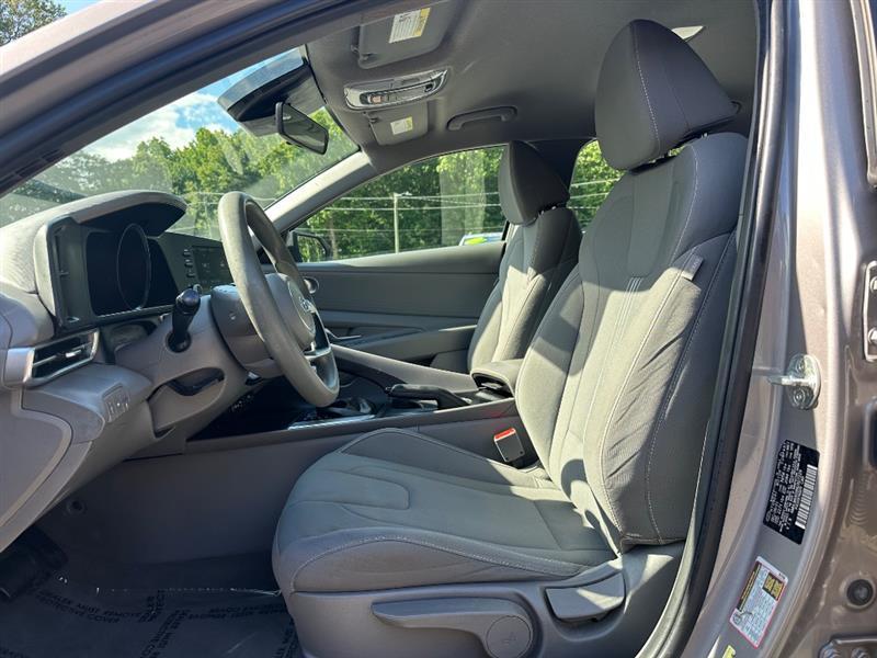 Hyundai Elantra SEL 2022