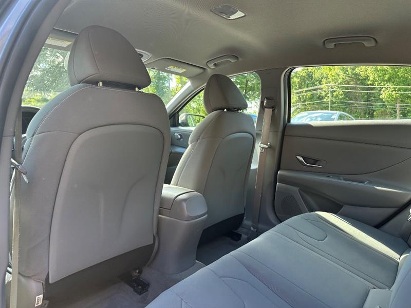 Hyundai Elantra SEL 2022