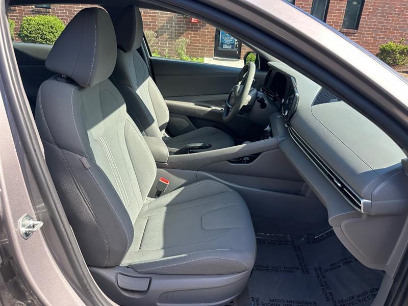Hyundai Elantra SEL 2022