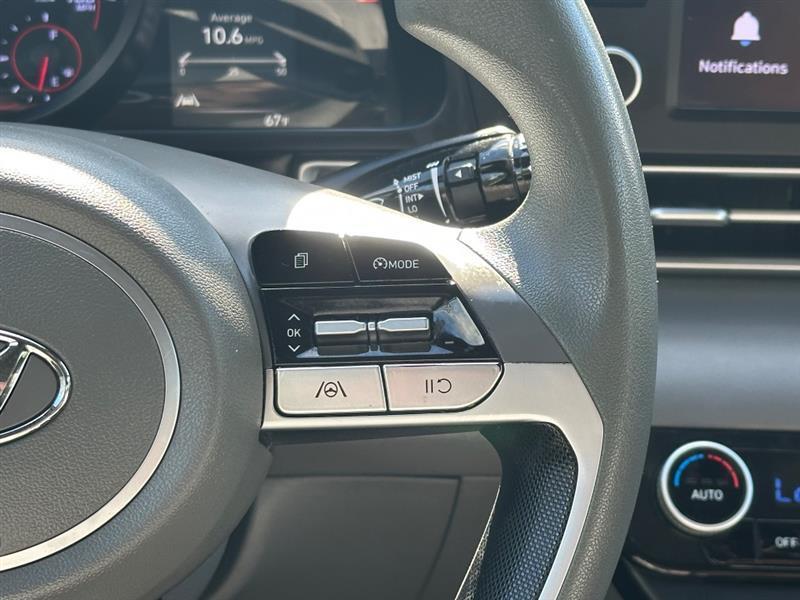 Hyundai Elantra SEL 2022