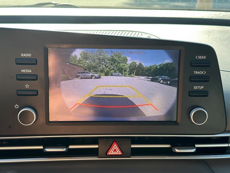 Hyundai Elantra SEL 2022