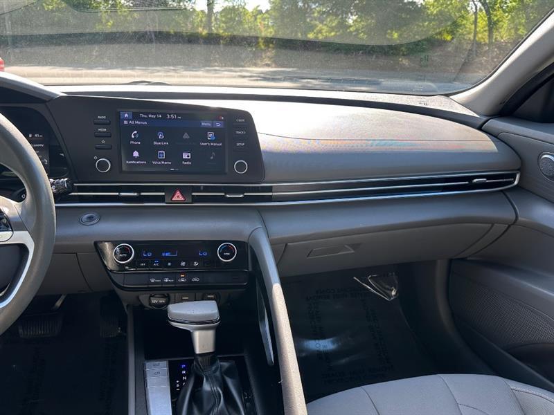 Hyundai Elantra SEL 2022