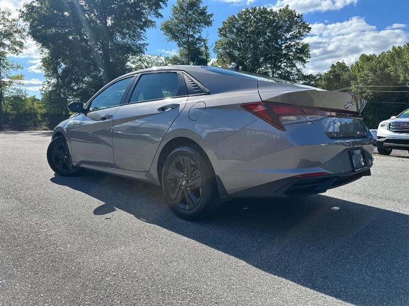 Hyundai Elantra SEL 2022