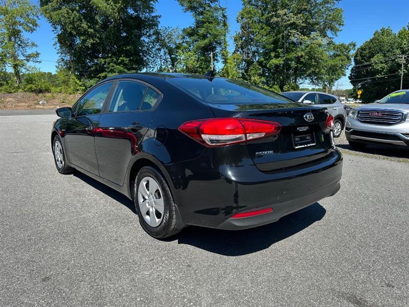 Kia Forte LX 6A 2017