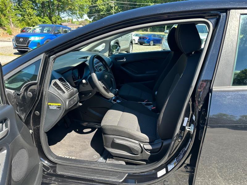 Kia Forte LX 6A 2017