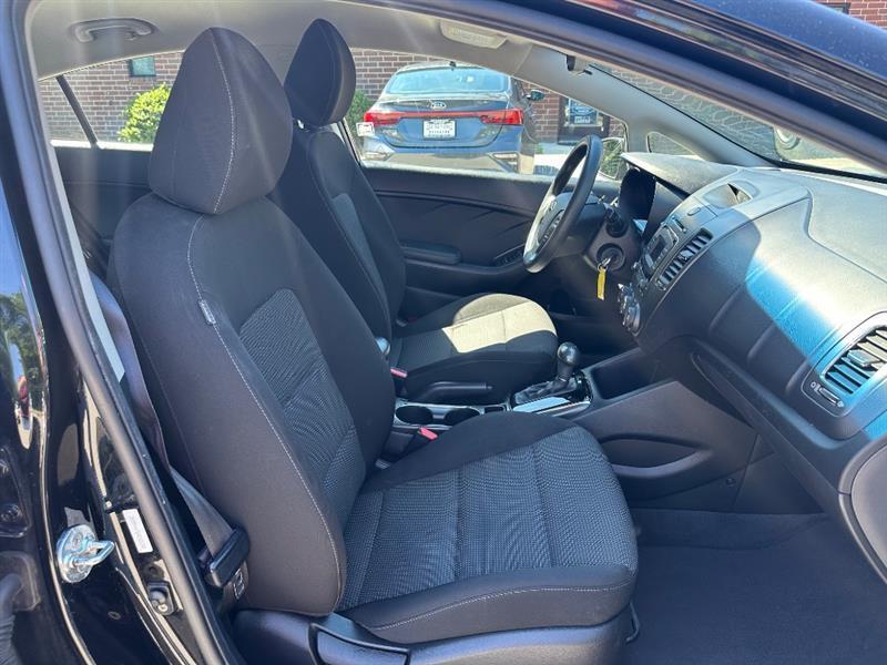 Kia Forte LX 6A 2017