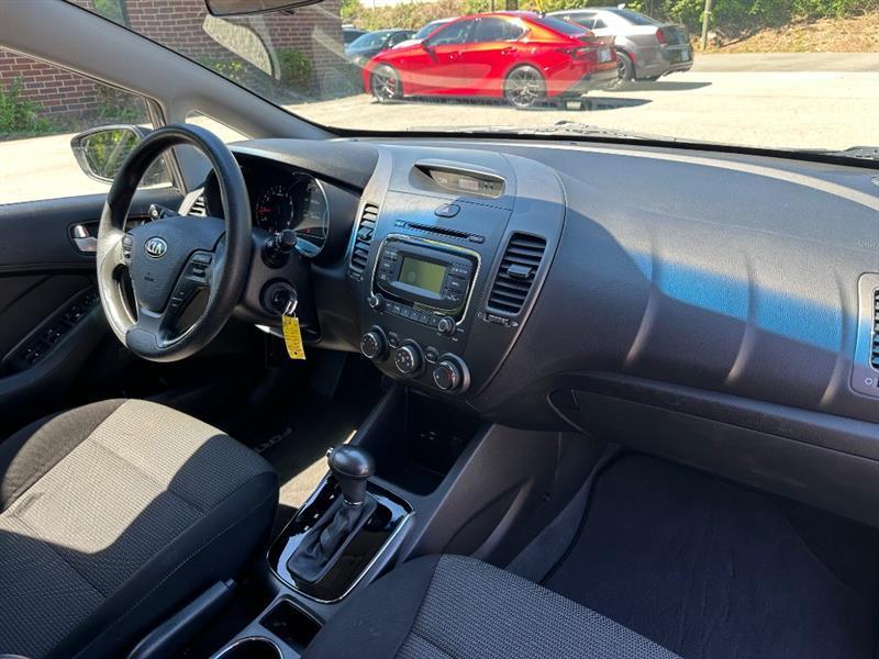 Kia Forte LX 6A 2017