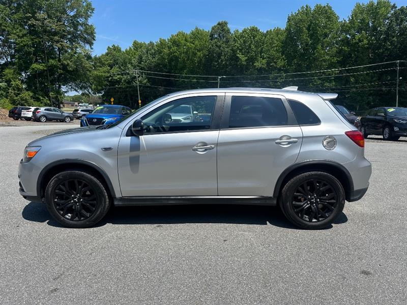 Mitsubishi Outlander Sport 2.0 ES 5M 2019