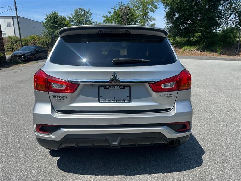 Mitsubishi Outlander Sport 2.0 ES 5M 2019