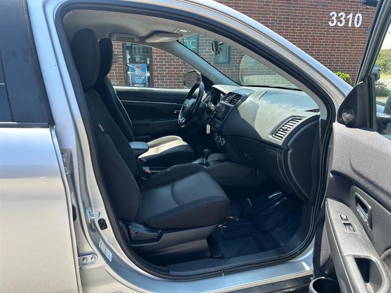 Mitsubishi Outlander Sport 2.0 ES 5M 2019