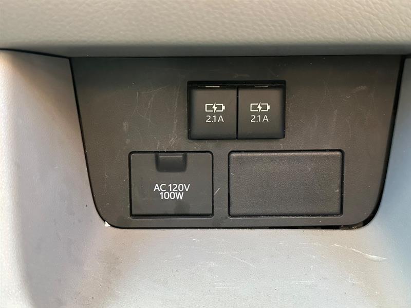 Toyota Highlander XLE FWD V6 2017