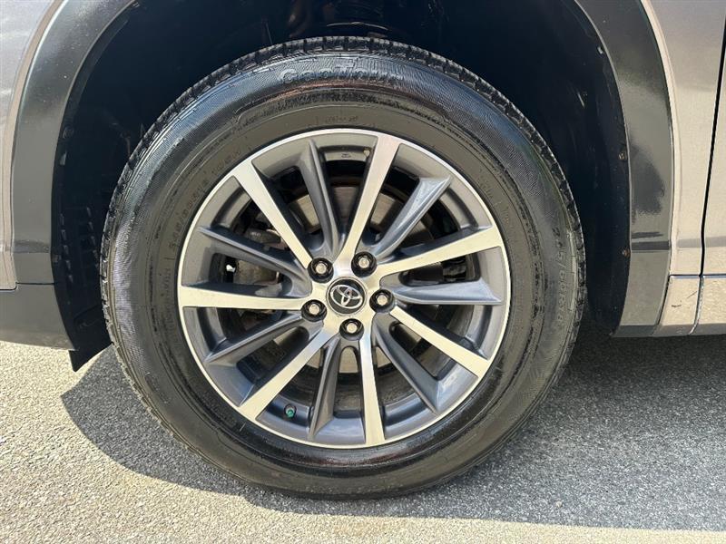 Toyota Highlander XLE FWD V6 2017