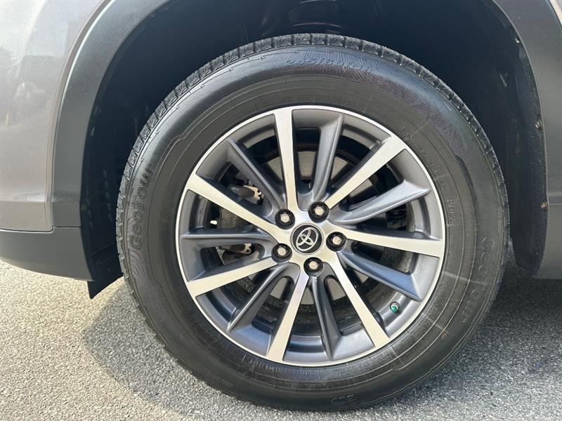 Toyota Highlander XLE FWD V6 2017