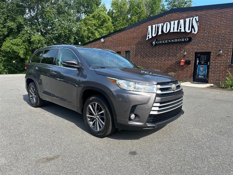 Toyota Highlander XLE FWD V6 2017