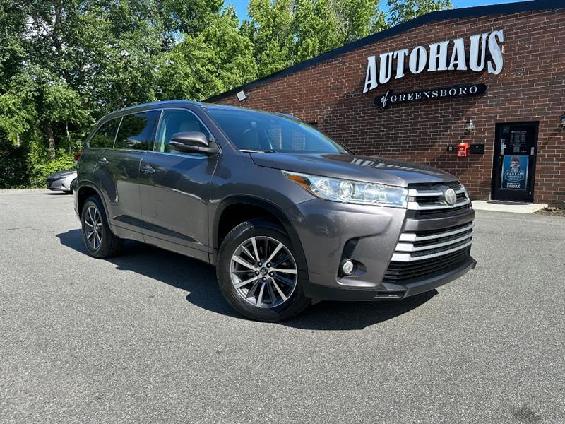 Toyota Highlander XLE FWD V6 2017