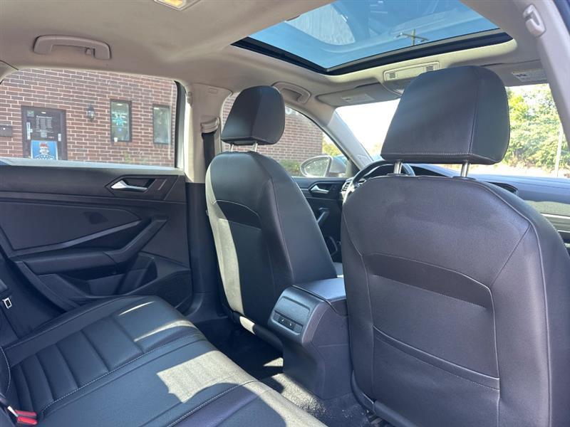 Volkswagen Jetta 1.4T SEL 8A 2021