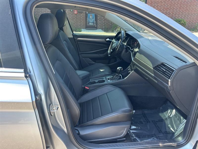 Volkswagen Jetta 1.4T SEL 8A 2021