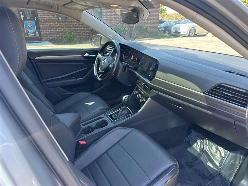 Volkswagen Jetta 1.4T SEL 8A 2021