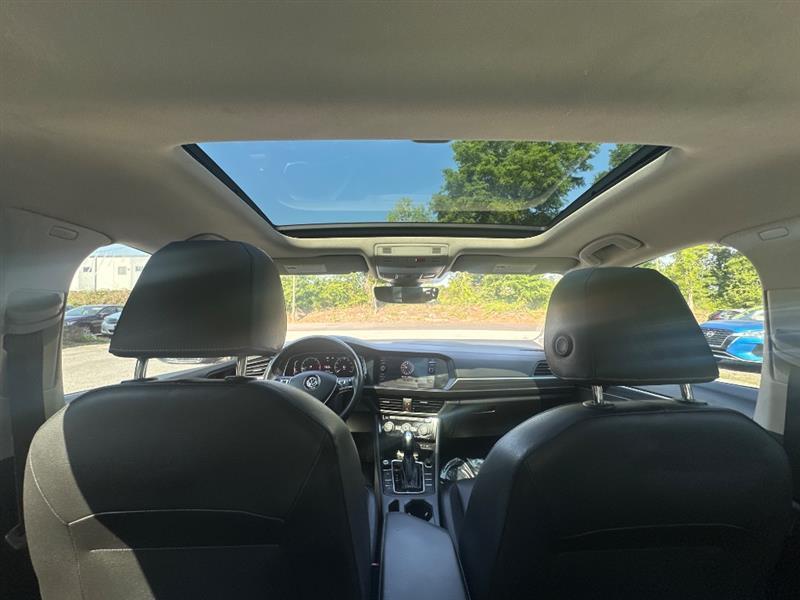Volkswagen Jetta 1.4T SEL 8A 2021