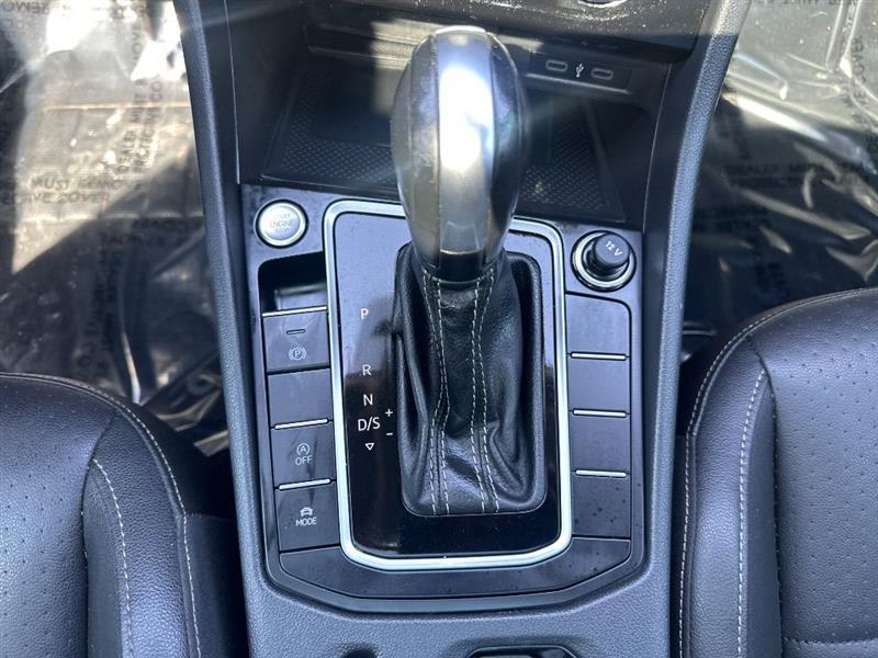 Volkswagen Jetta 1.4T SEL 8A 2021