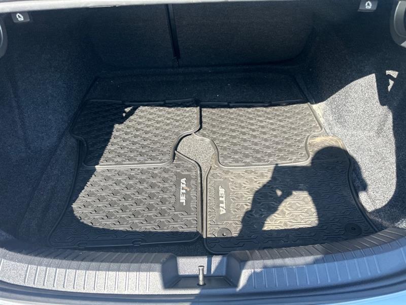 Volkswagen Jetta 1.4T SEL 8A 2021