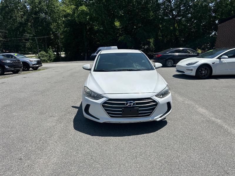 Hyundai Elantra Value Edition 6A 2017