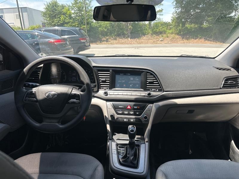 Hyundai Elantra Value Edition 6A 2017