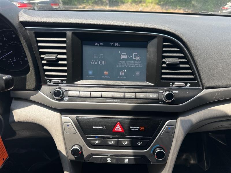 Hyundai Elantra Value Edition 6A 2017