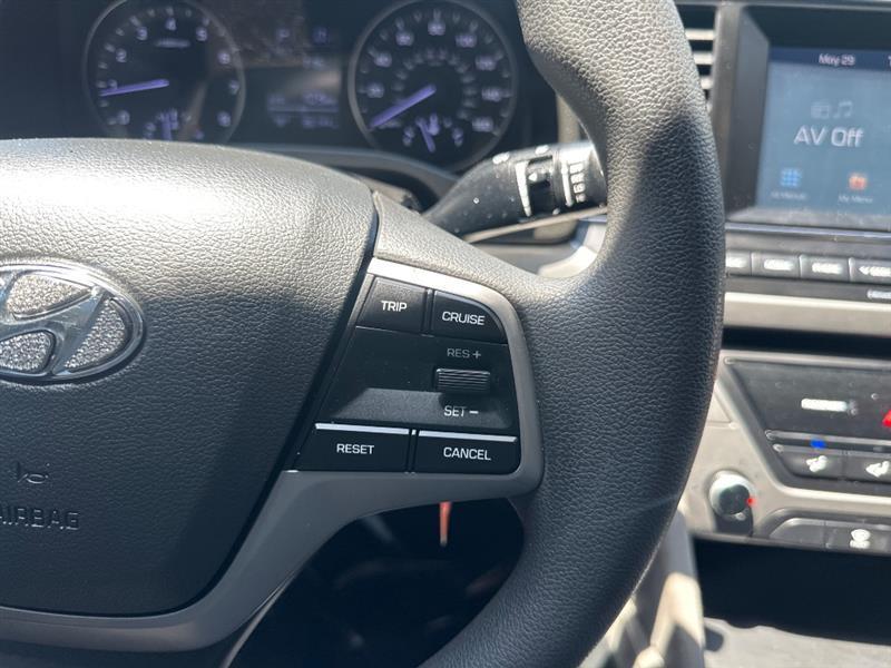 Hyundai Elantra Value Edition 6A 2017