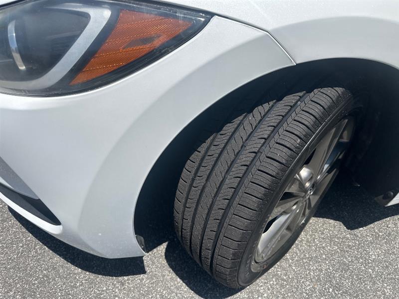 Hyundai Elantra Value Edition 6A 2017